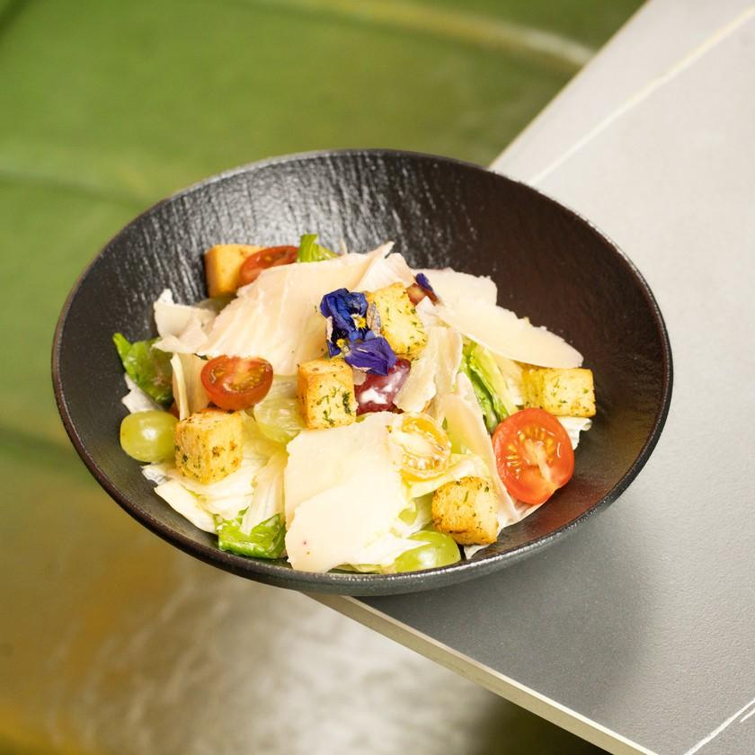 8 High-Protein Salads You Can Order for Delivery in Dubai